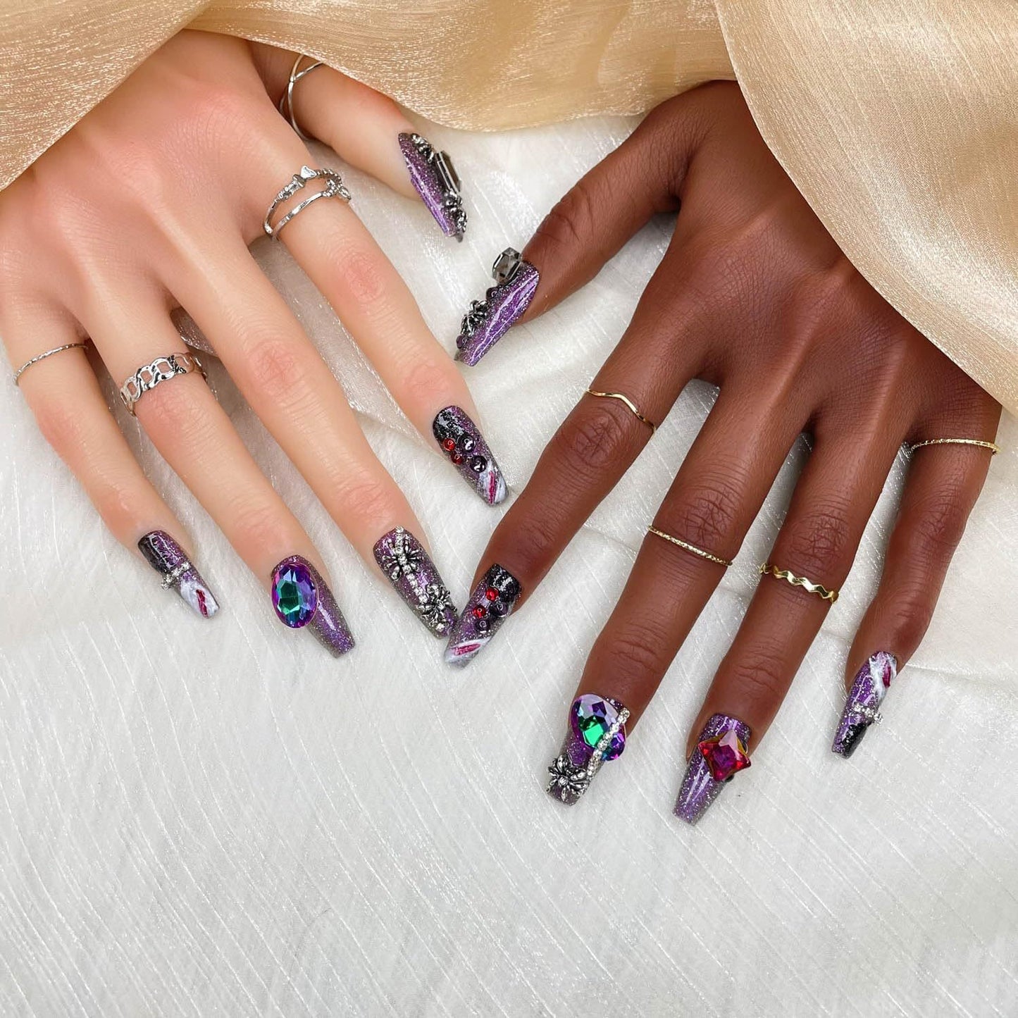 Royal Arachnid Short Press-On Nails – Handmade Gradient Soft Gel Set