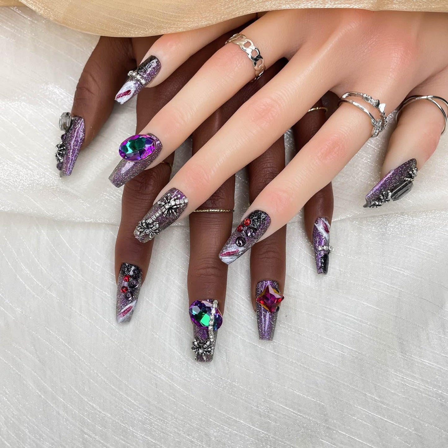 Royal Arachnid Short Press-On Nails – Handmade Gradient Soft Gel Set